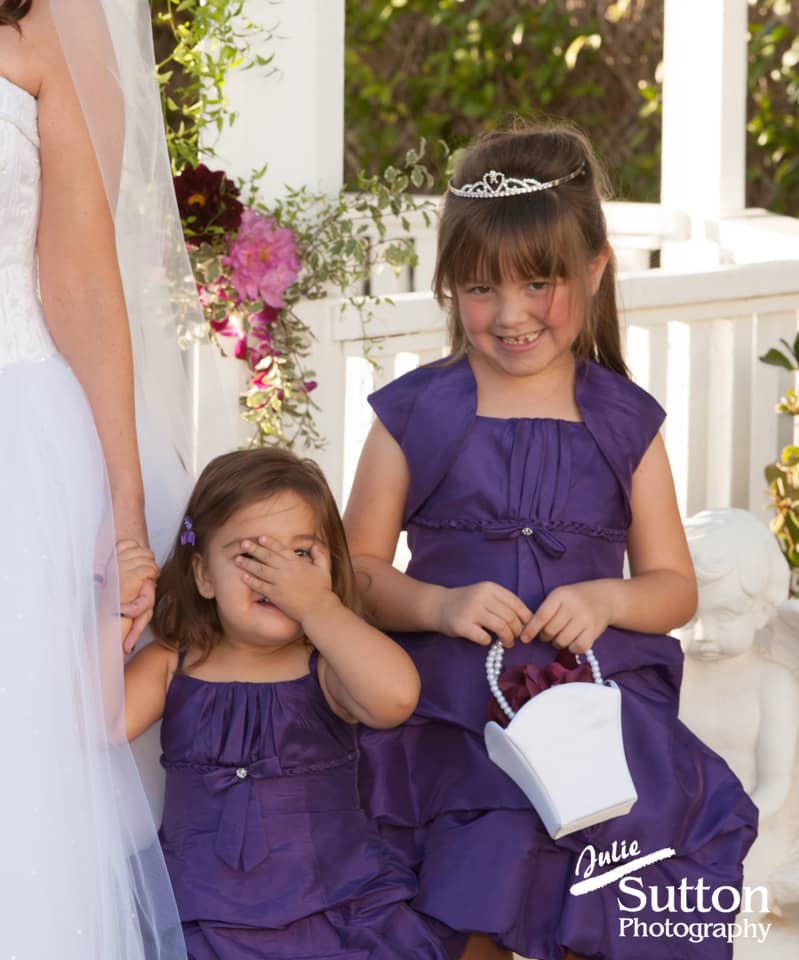 flowergirls-purple-dresses
