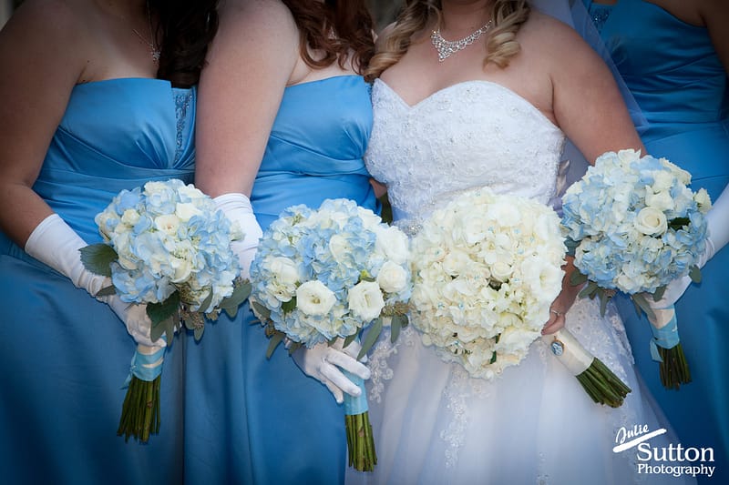 bridesmaids-bouquets
