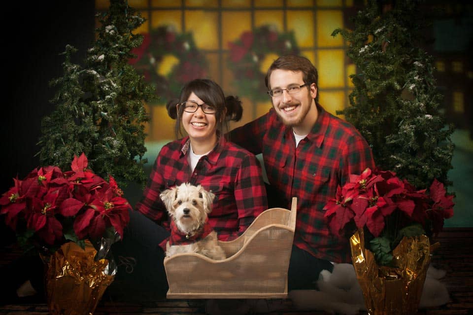 couple-dog-christmas-background